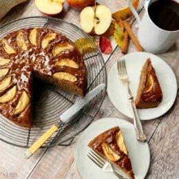 Apple Spiced Cake